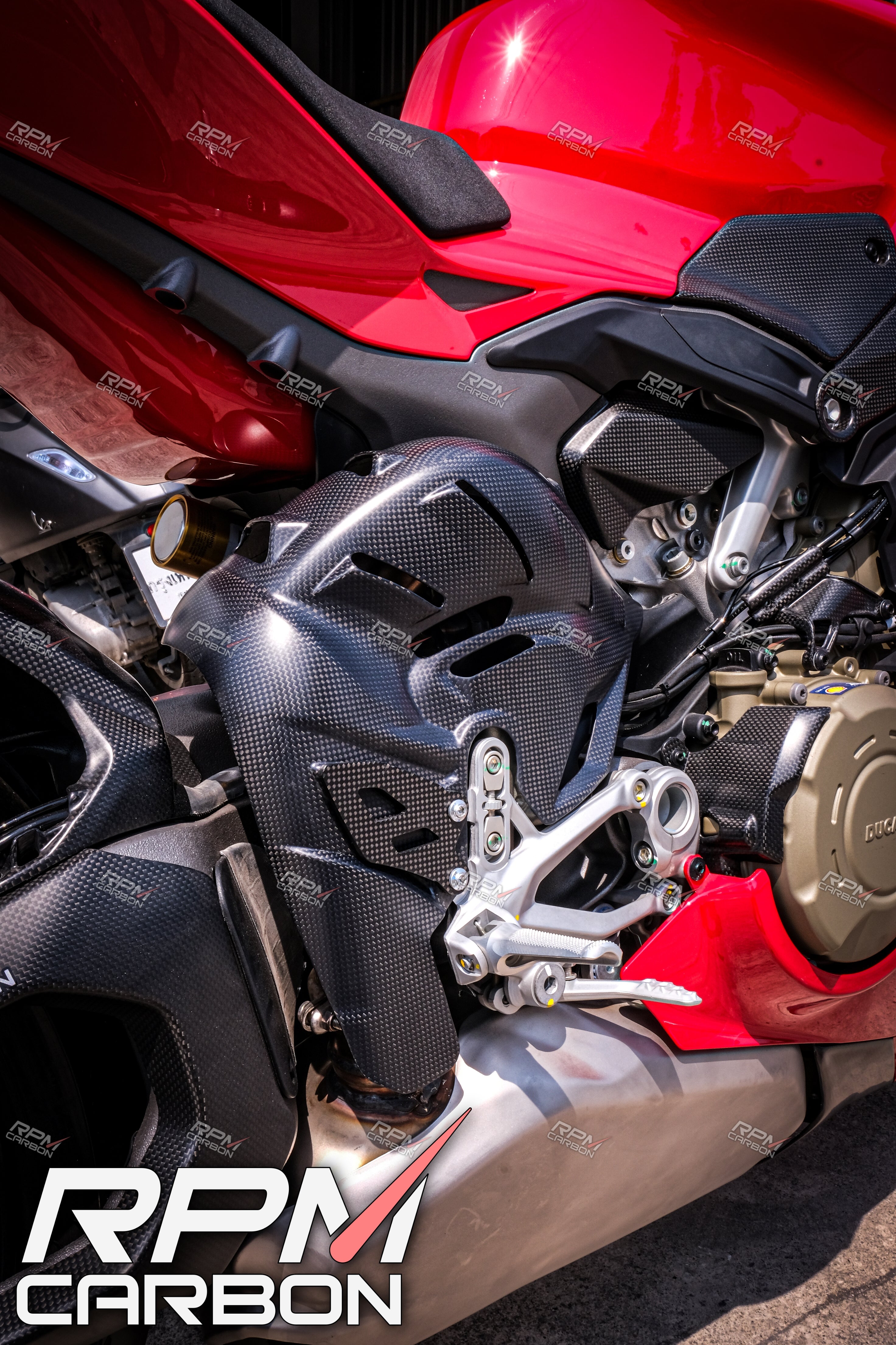 Ducati Panigale V4 / Streetfighter V4 Carbon Exhaust Heatshield (Custom Design)