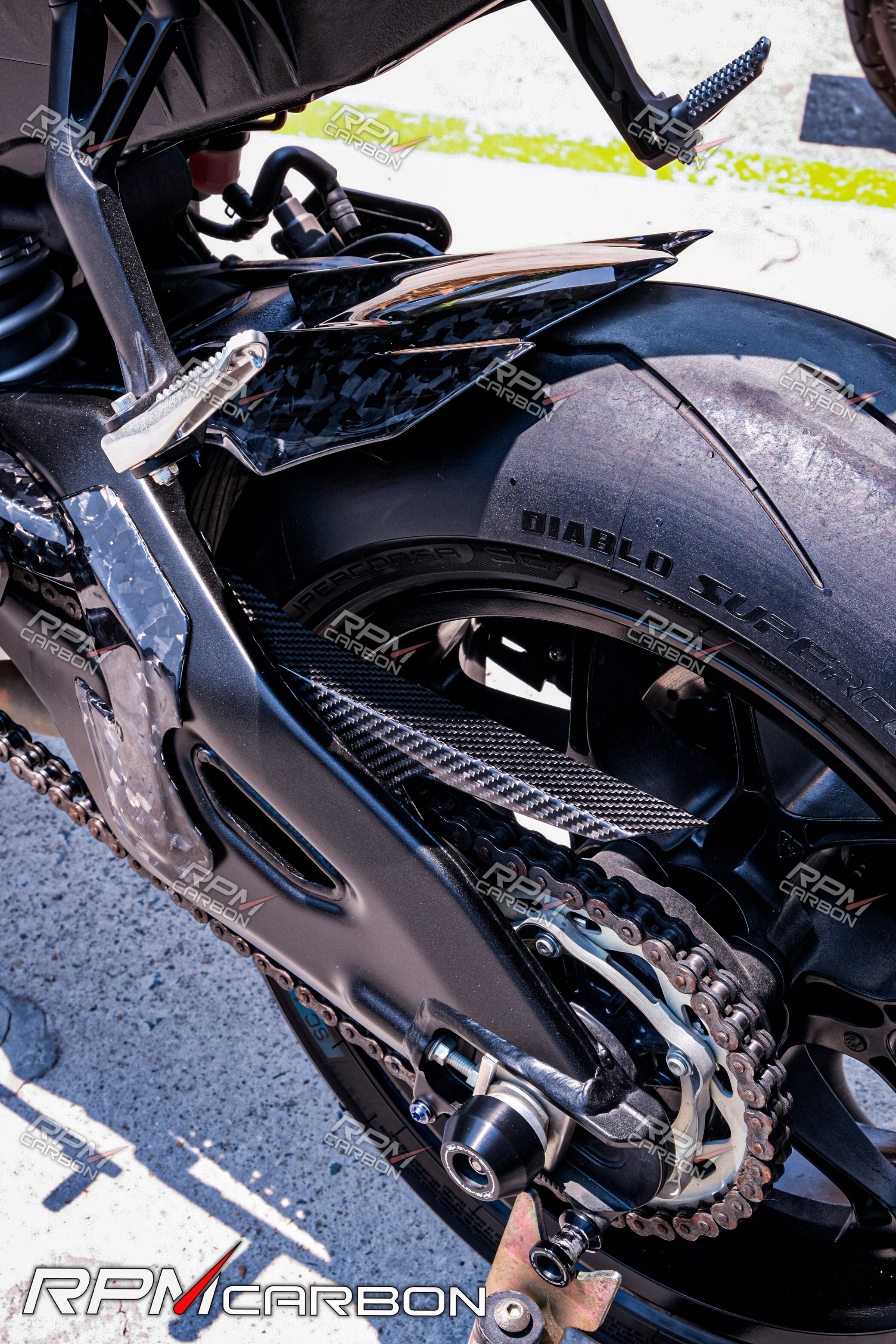 Yamaha R1/R1M/MT-10 Carbon Fiber Chain Guard