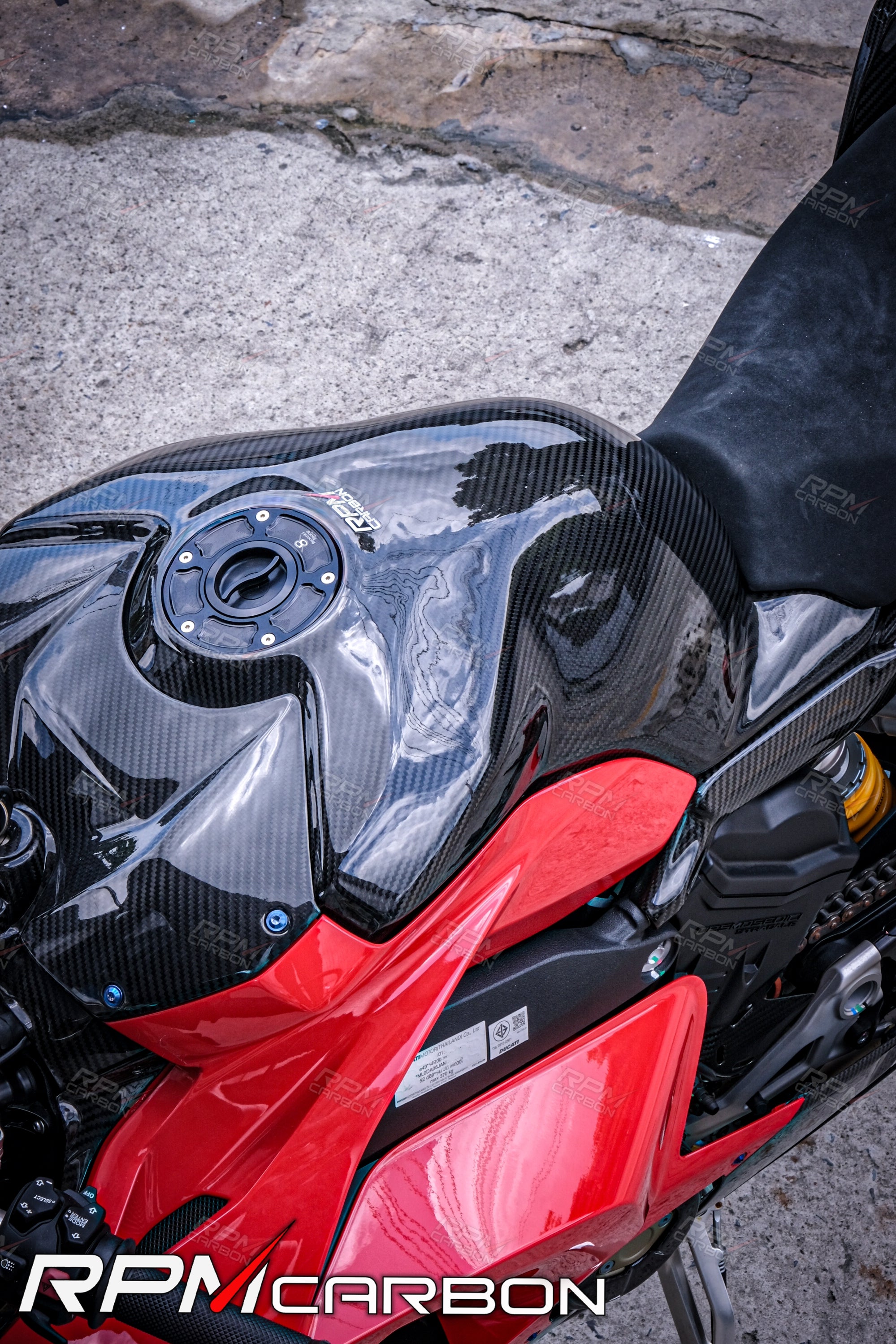Ducati Panigale/Streetfighter V4 Carbon Fiber Tank Cover Protector