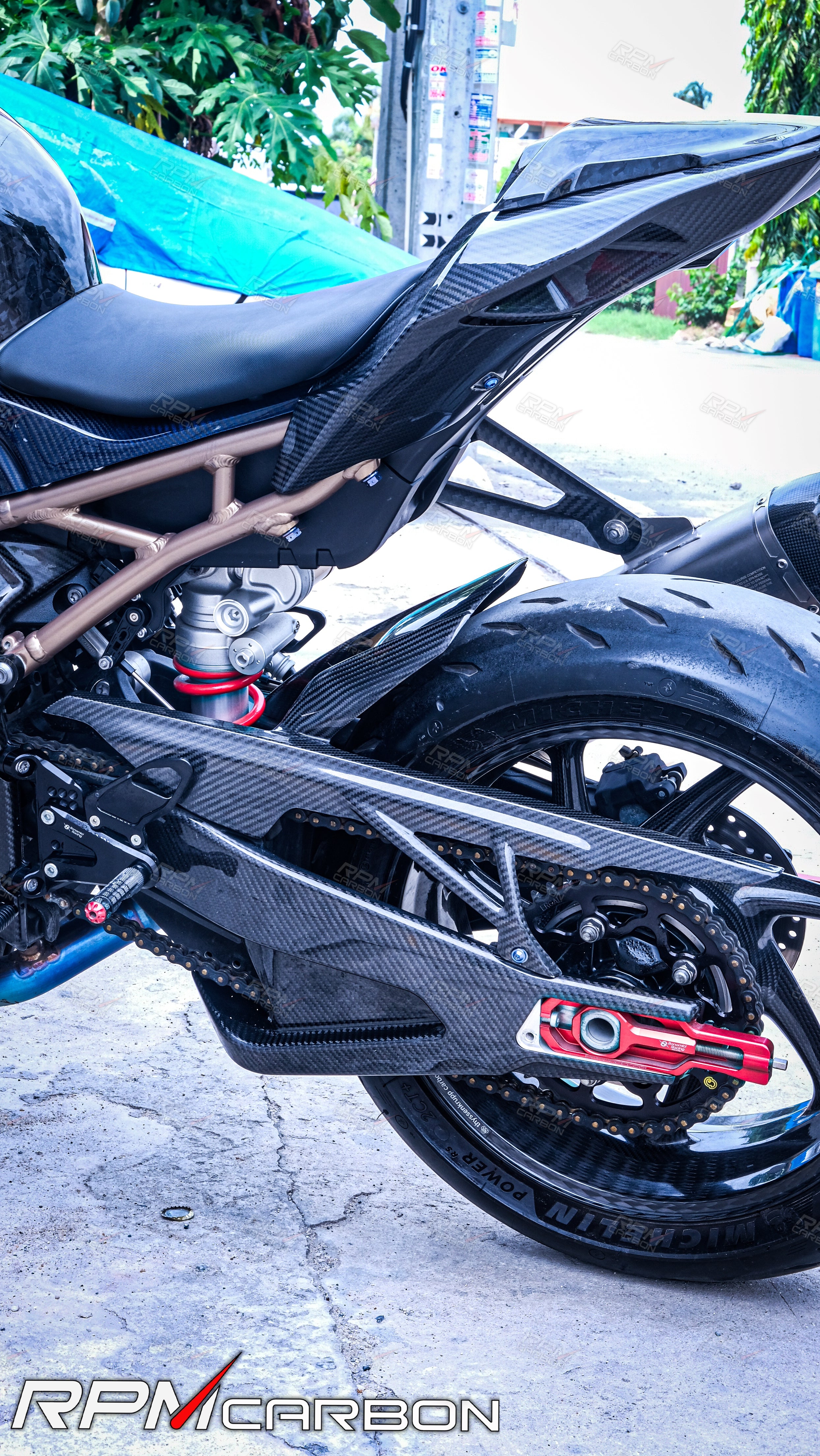 BMW S1000RR S1000R Carbon Fiber Rear Fender / Chain Guard