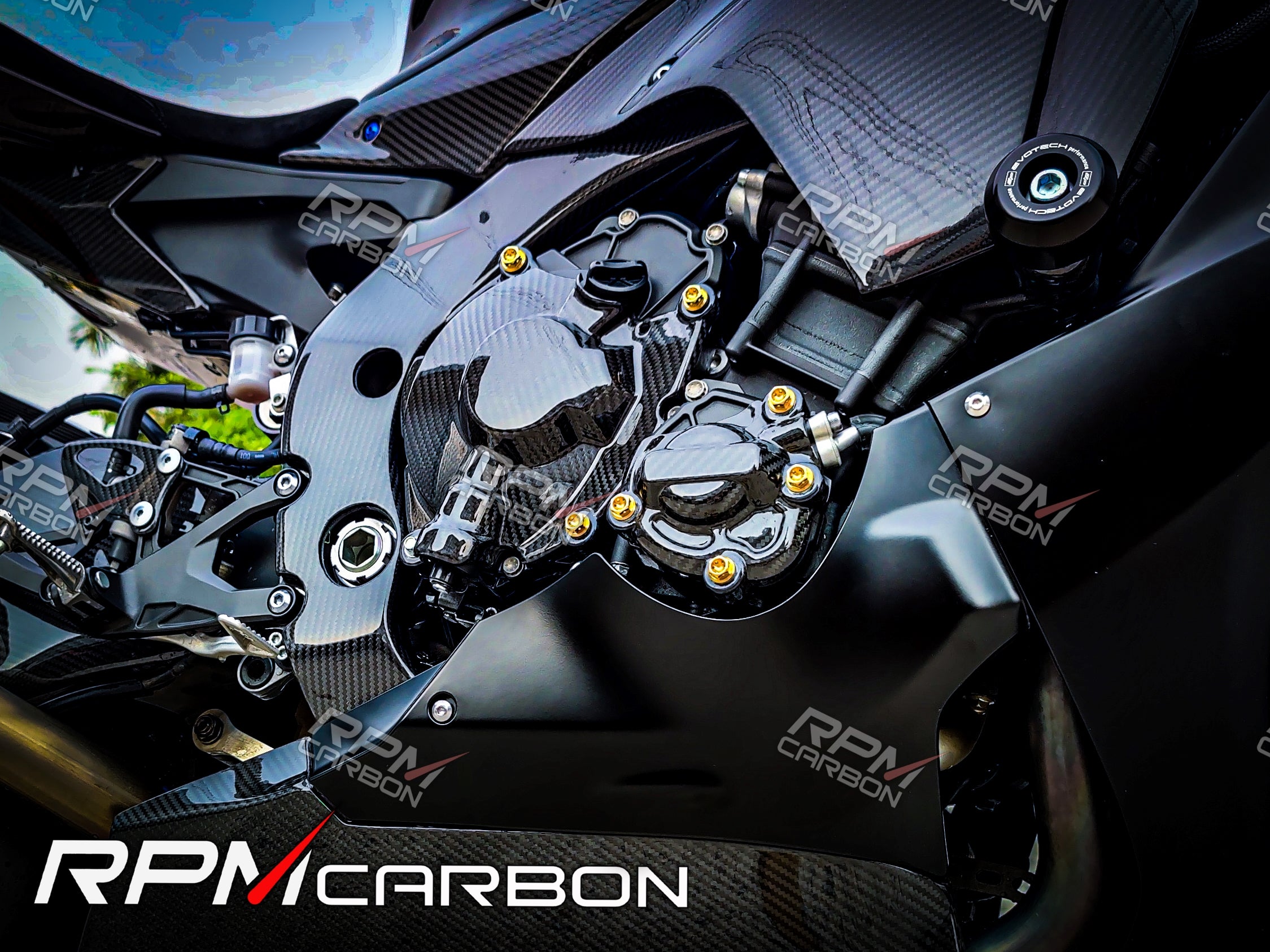 Yamaha R1 R1M Carbon Fiber Engine Oil Pump Cover