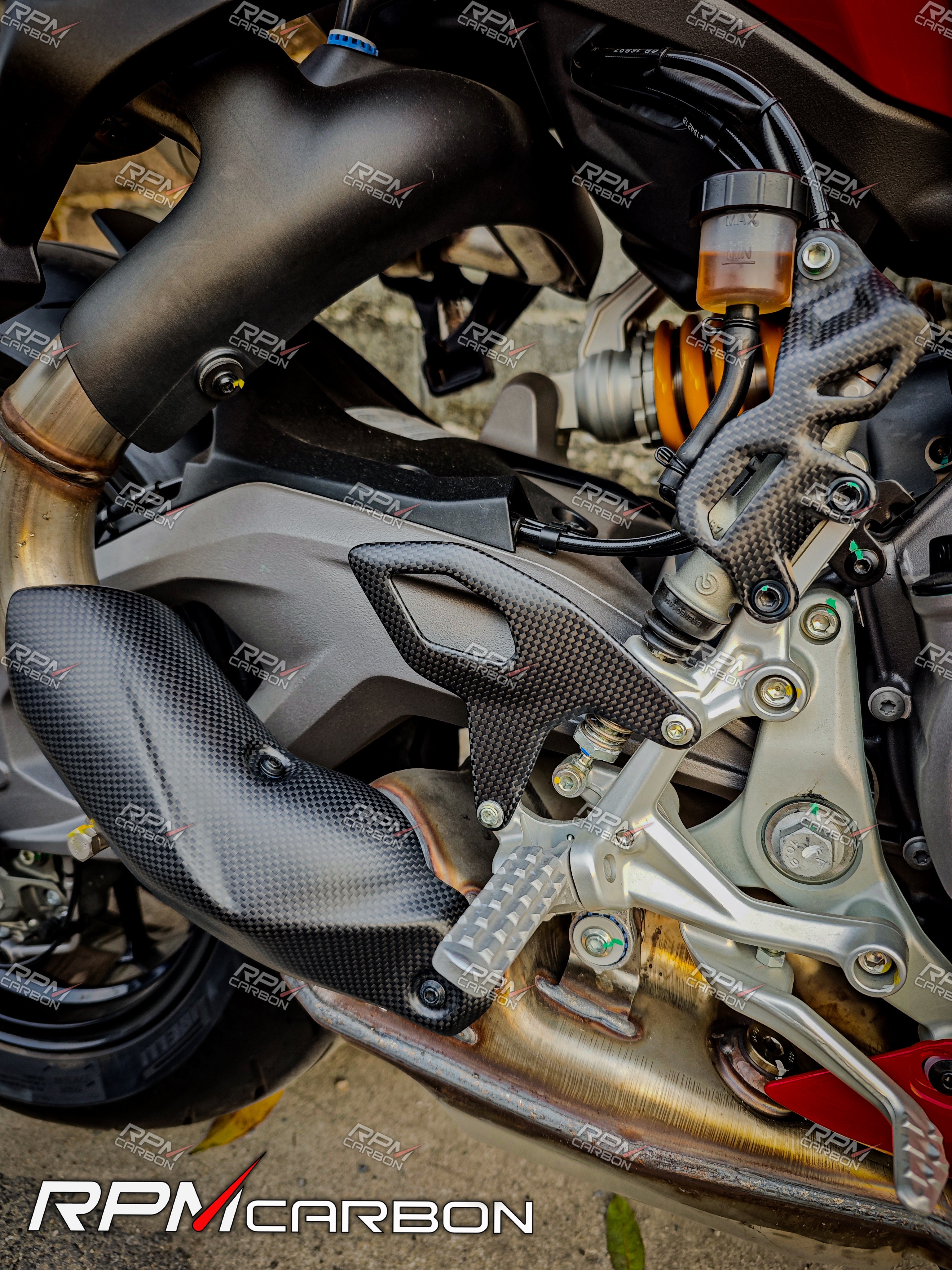 Ducati Panigale V2 / Streetfighter V2 Carbon Fiber Heel Guards