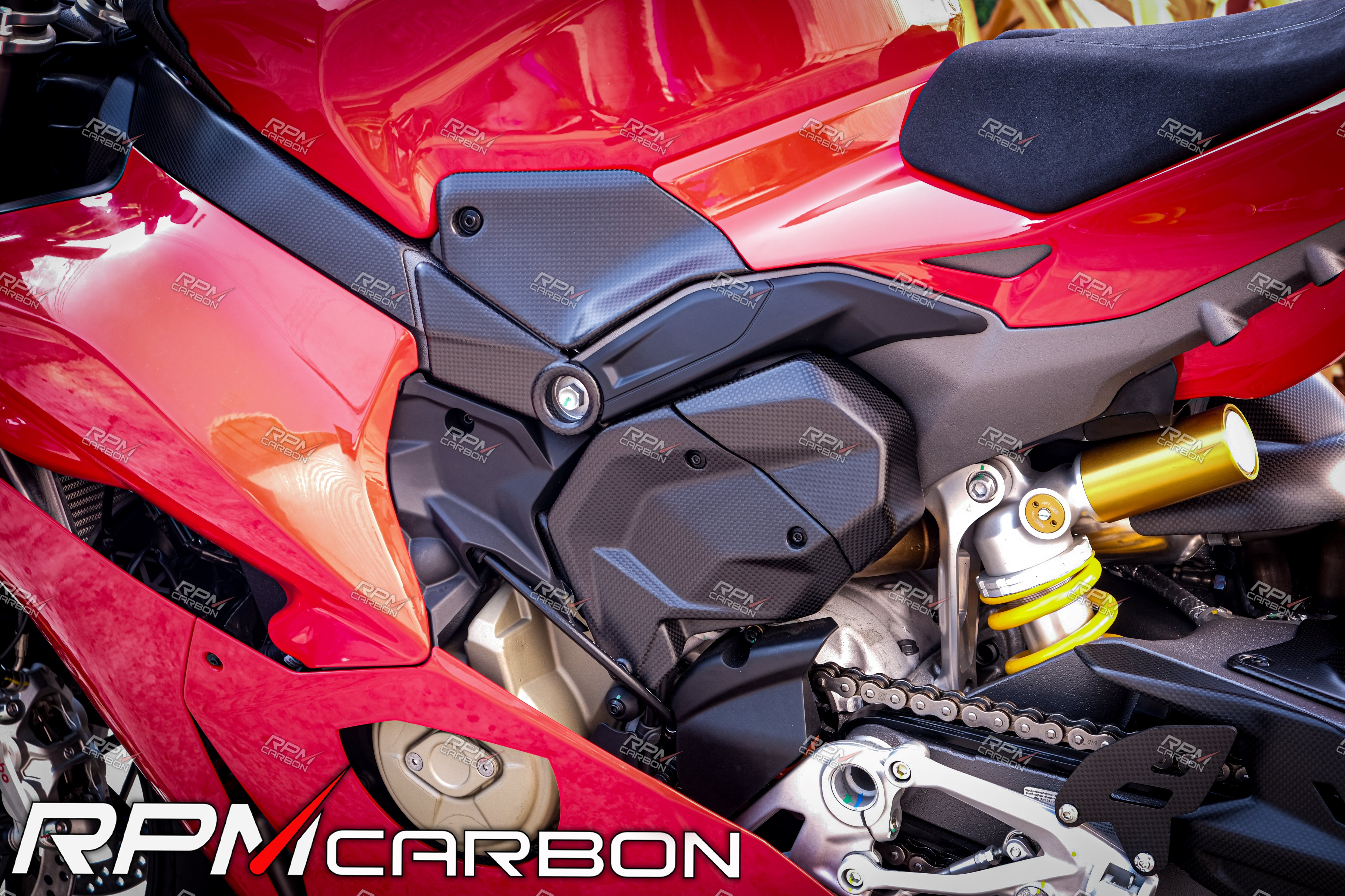 Ducati Panigale V4 / Streetfighter V4 Carbon Tankseitenteile