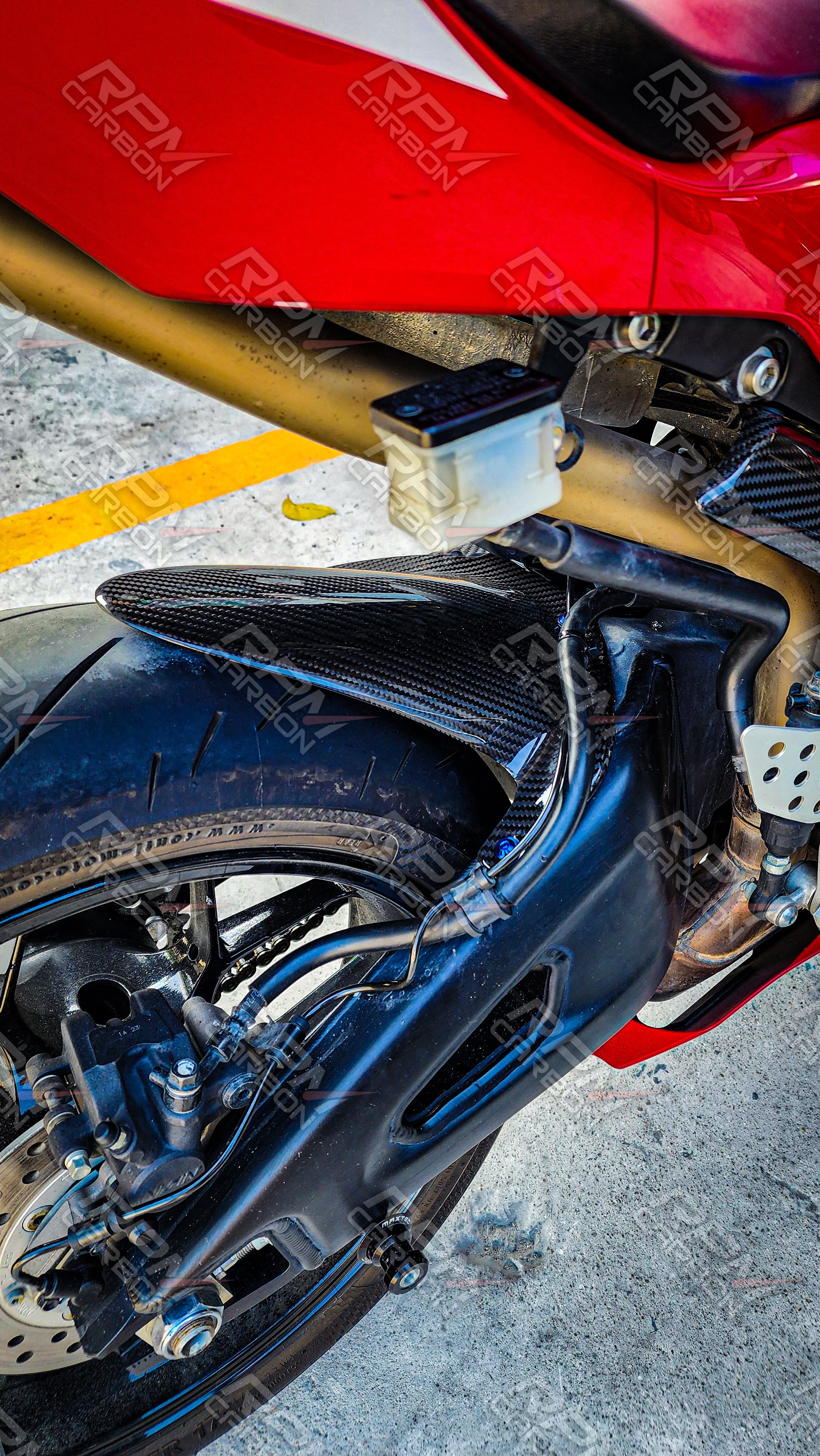 Honda CBR600RR Carbon Fiber Rear Fender Hugger Mudgard Carbon Fiber (Read Description)