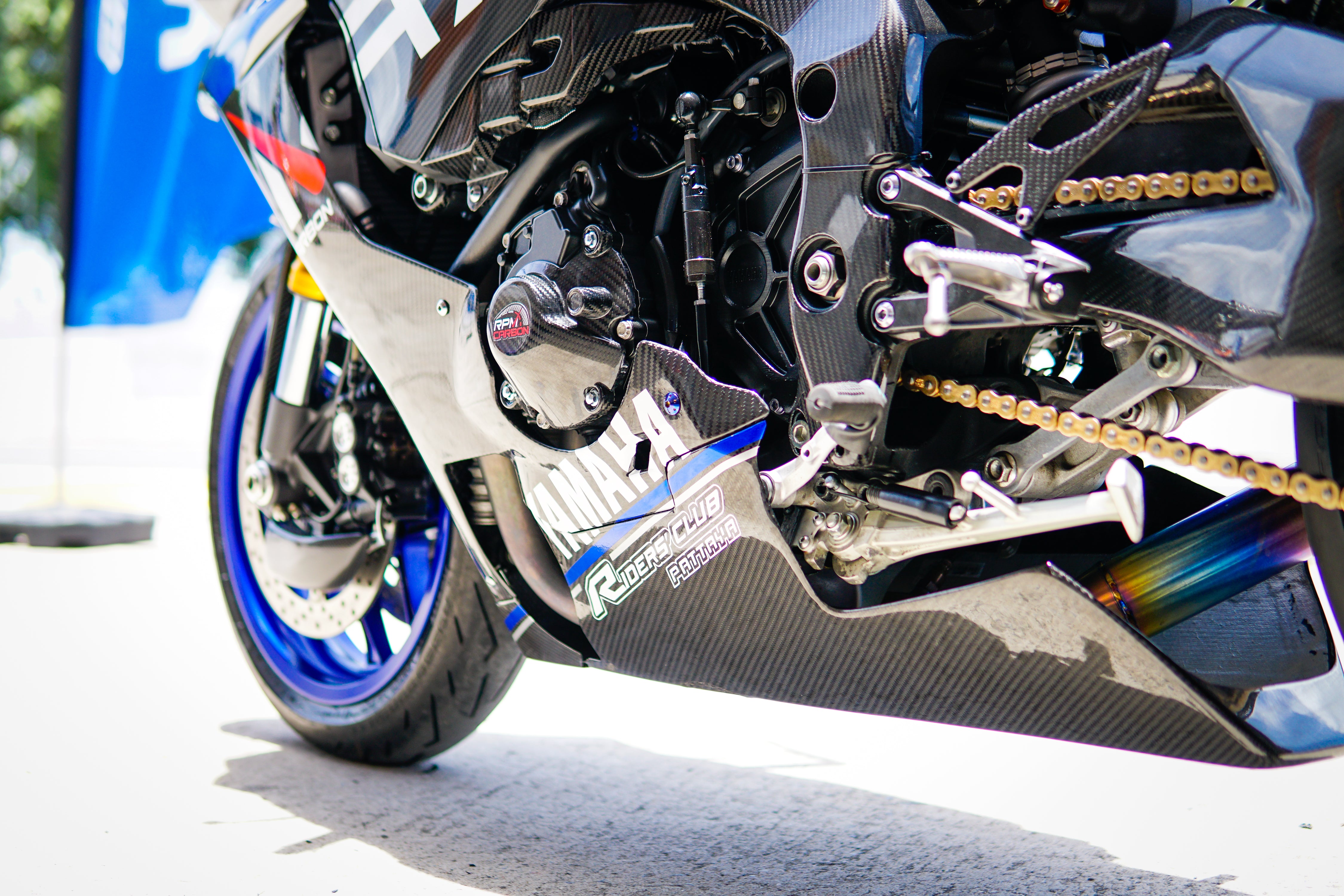 Yamaha R1 R1M Carbonfaser-Renn-Bauchwanne, untere Verkleidungen (BESCHREIBUNG LESEN)