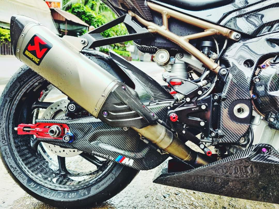 BMW S1000RR S1000R Carbon Fiber Swingarm Covers Protectors Style B WSBK