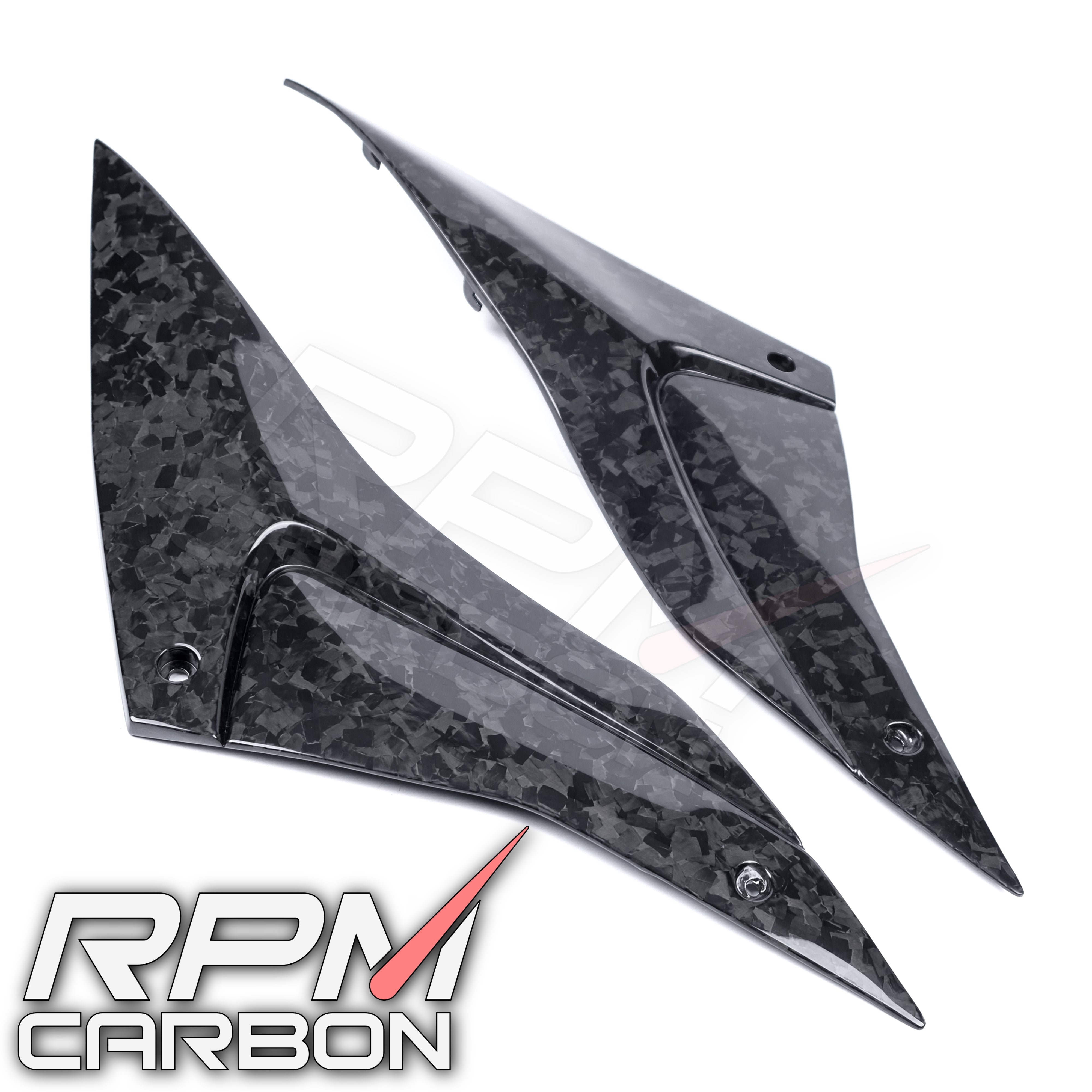 Aprilia RSV4 / TuonoV4 Carbon Fiber Tank Side Panels
