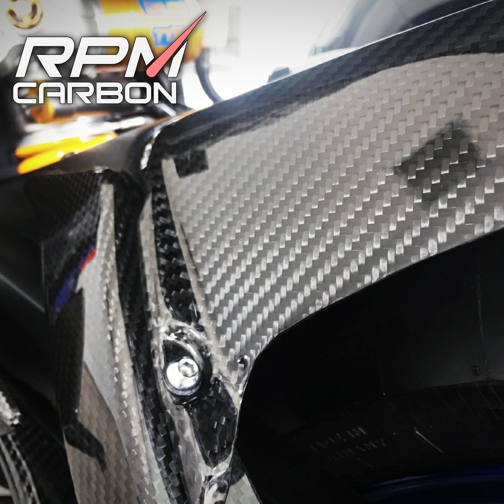 Yamaha R6 Carbon Fiber Rear Fender Hugger