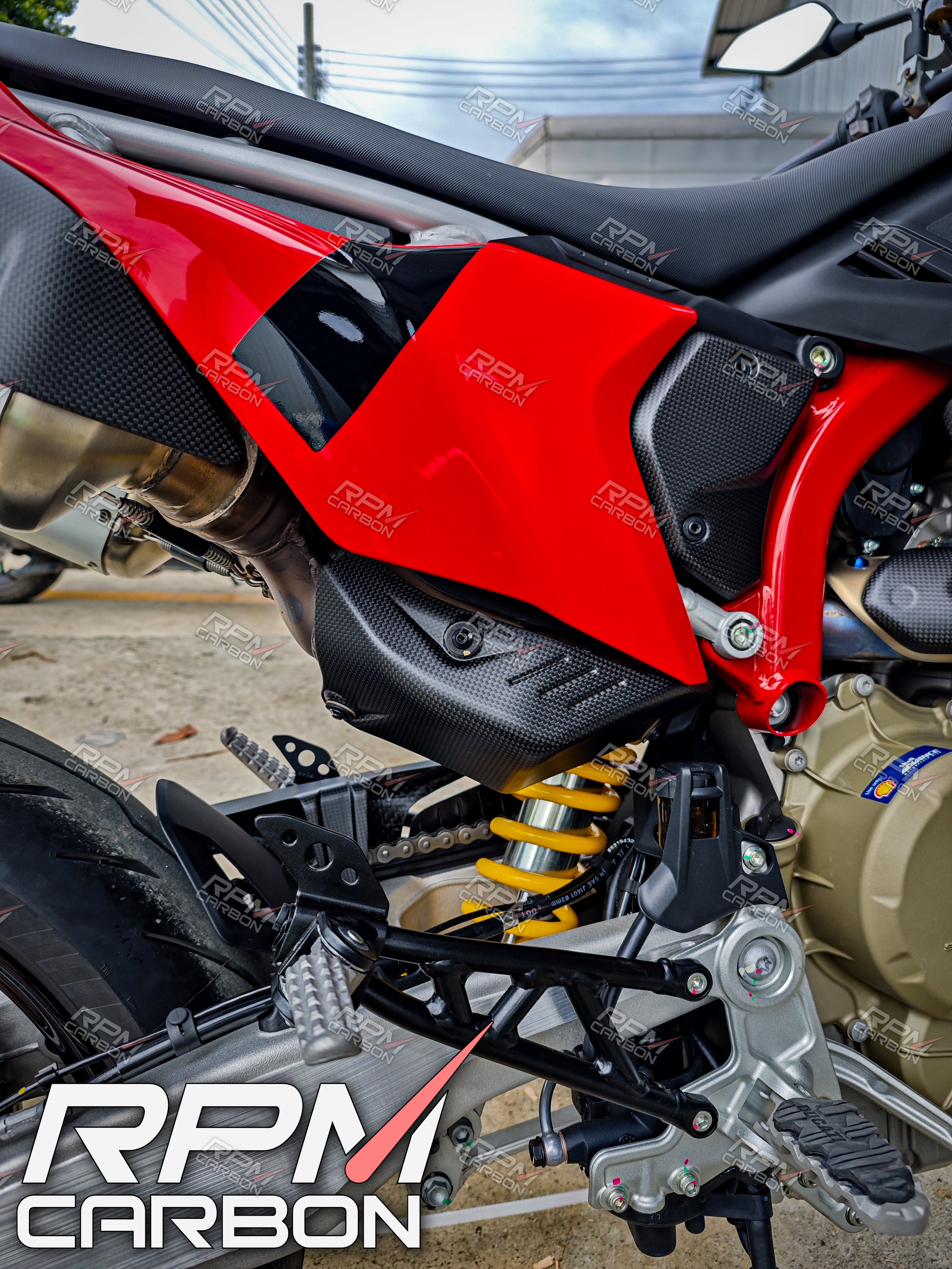 Ducati Hypermotard 698 Carbon Fiber Knee Grip Panels
