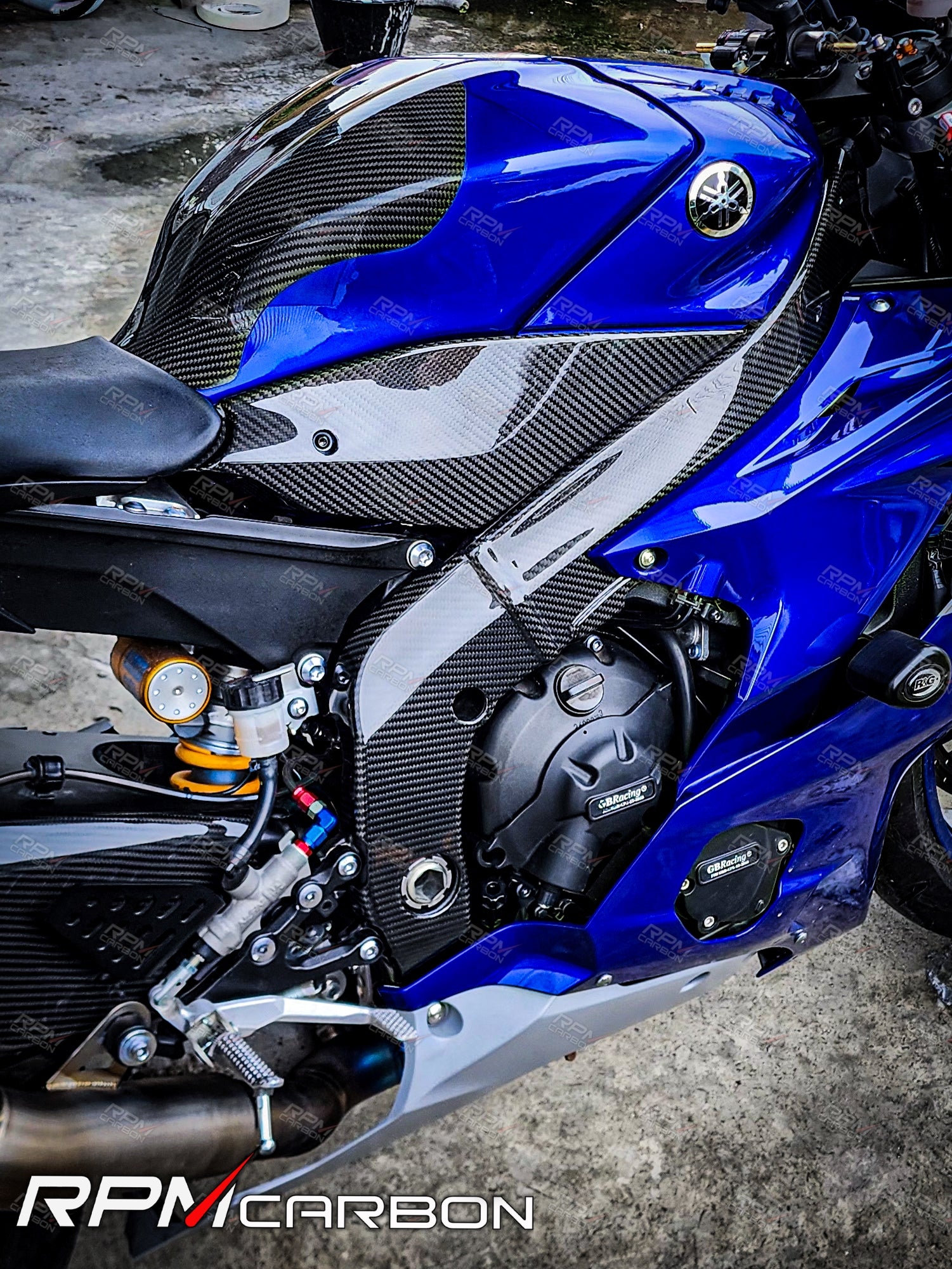 Yamaha R6 Carbon Fiber Tank Side Panels