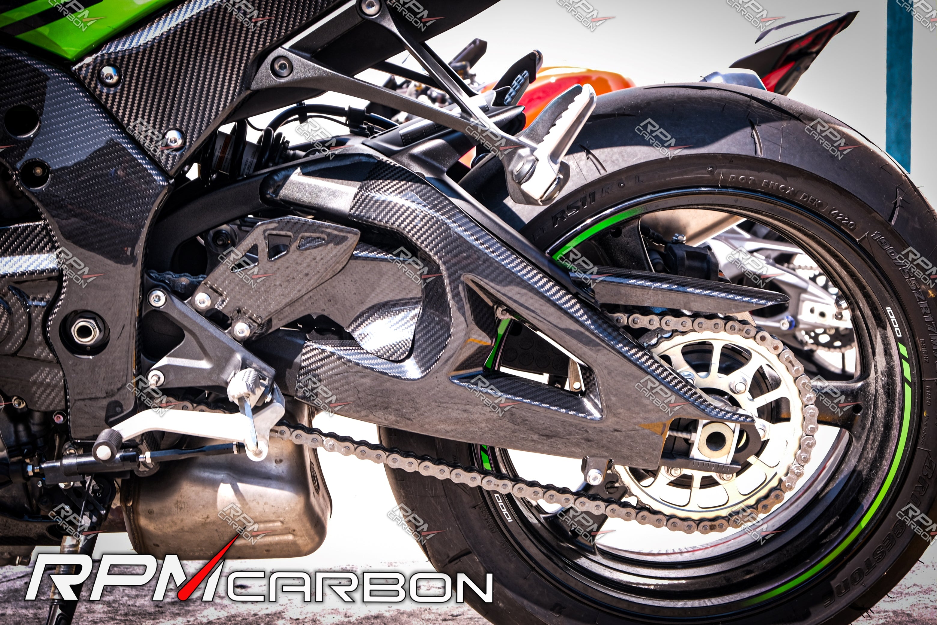 Kawasaki ZX-10R Chain Guard in Carbon Fiber 2011 2012 2013 2014
