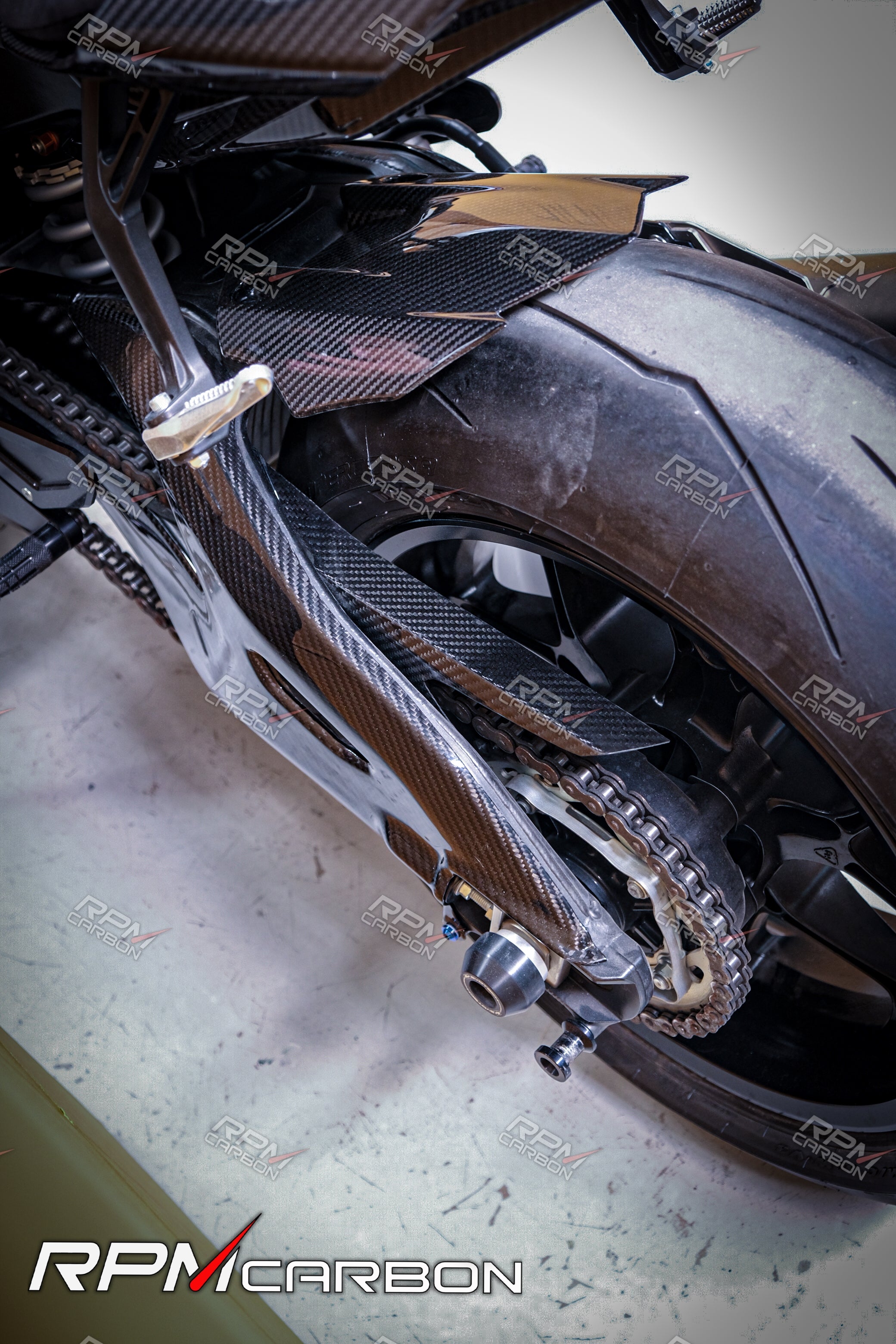 Yamaha R1/R1M/MT-10 Carbon Fiber Chain Guard