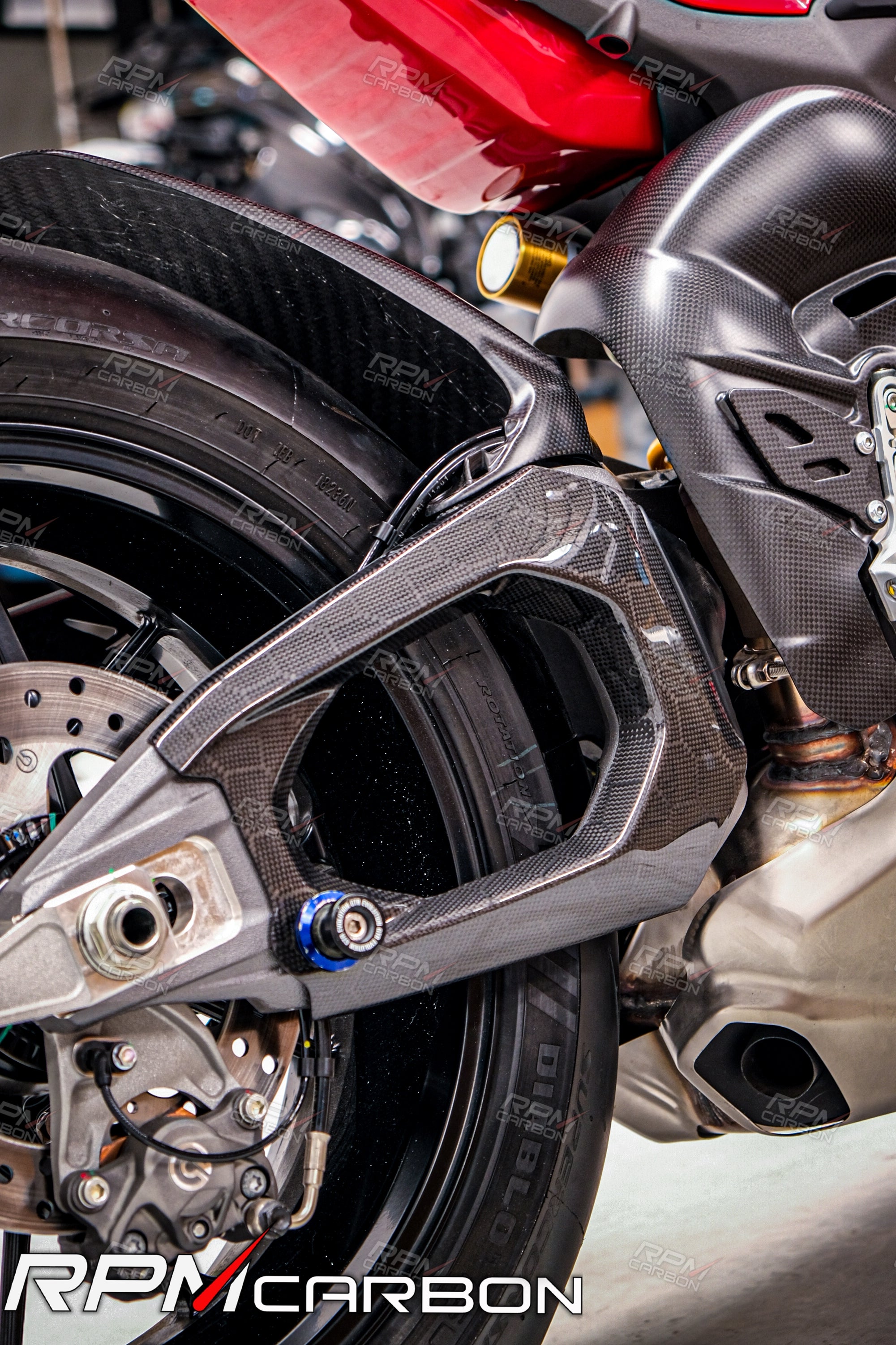 Ducati Panigale V4 Carbon Swingarm Cover Right (DP Version)