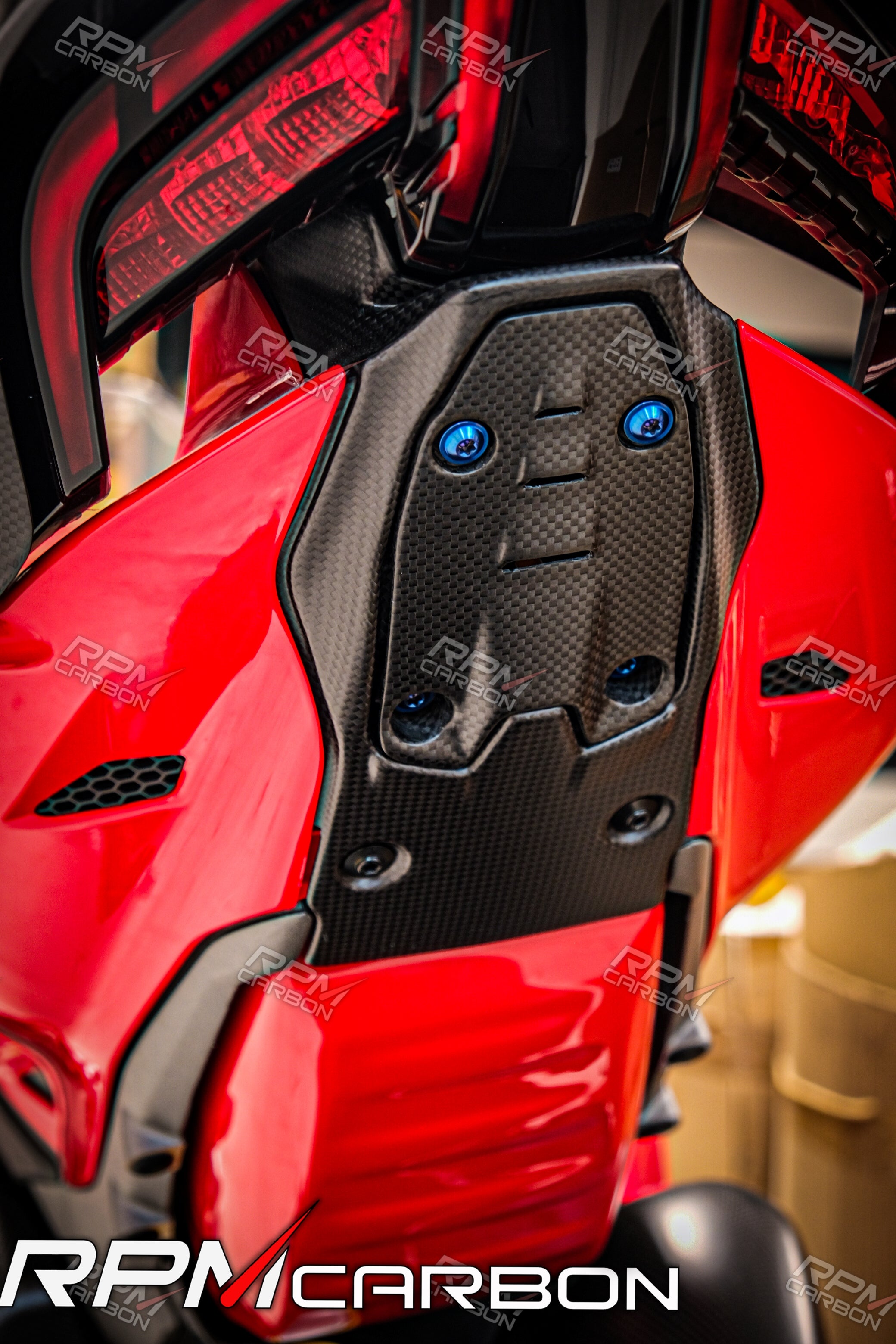 spotbillパニガーレV4ストファイV4カーボンFフェンダー Carbon Fiber Front Fender for Ducati Panigale V4 / V4S / V4R.