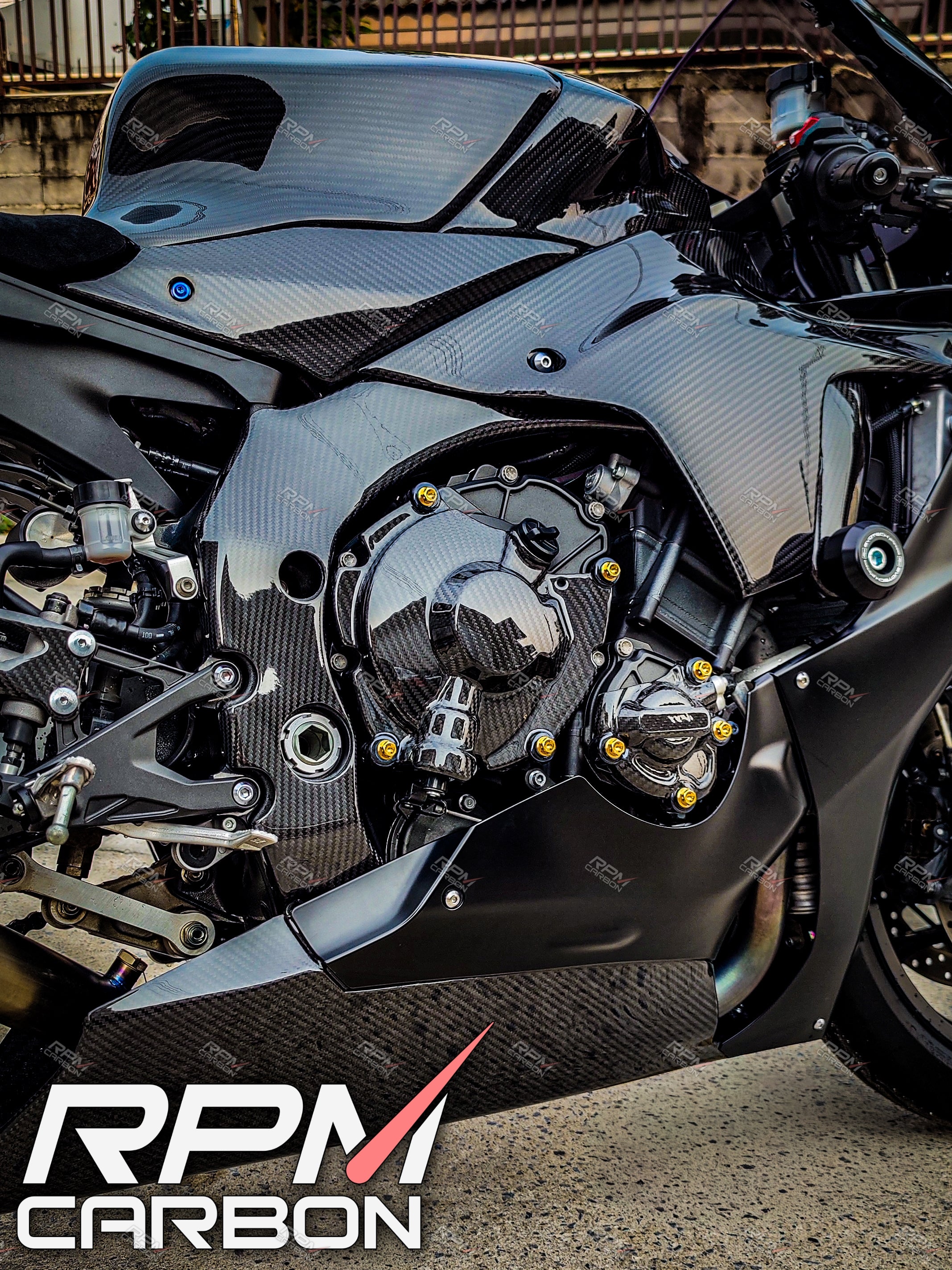 Yamaha R1 R1M Carbon Fiber Engine Clutch Cover