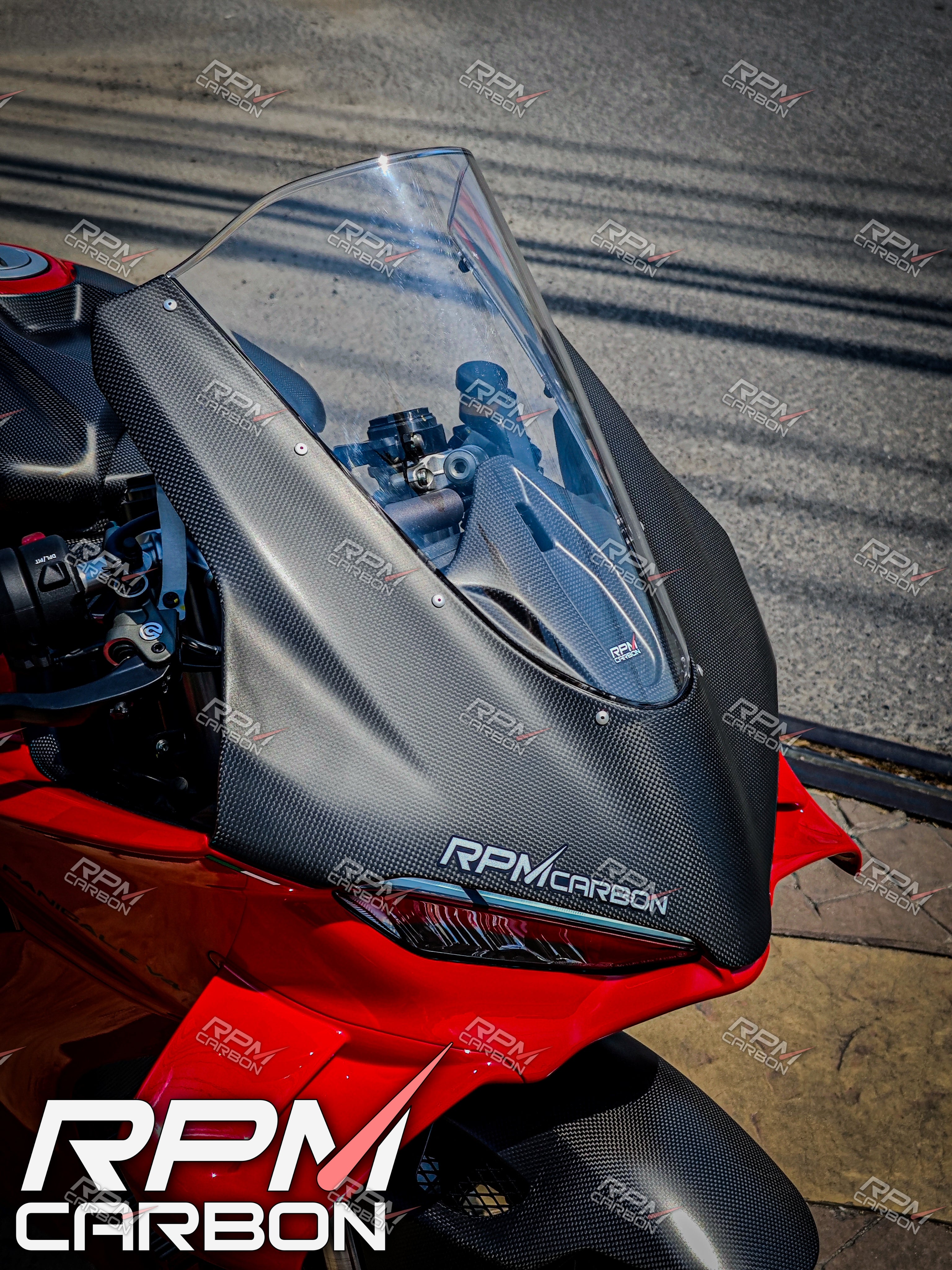 Carbon Fiber Front Fender for Ducati Panigale V4 / V4S / V4R.