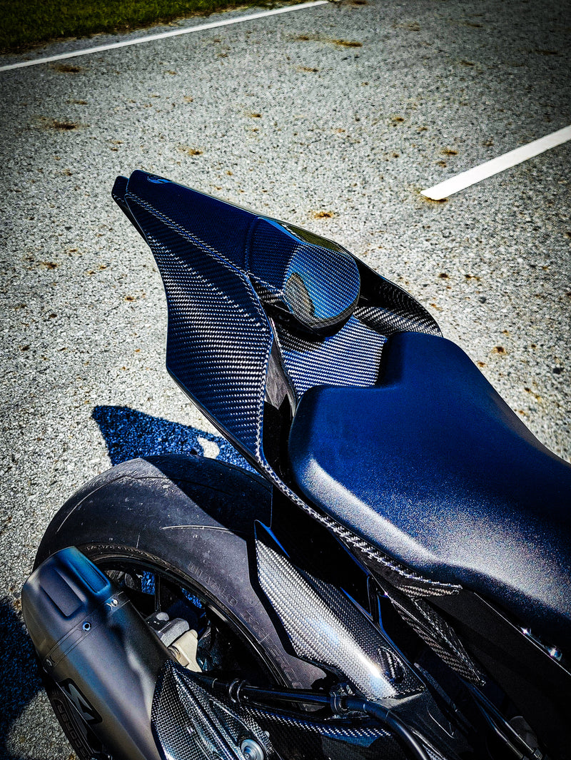 Yamaha R1 R1M Tank Cover Protector in Carbon Fiber