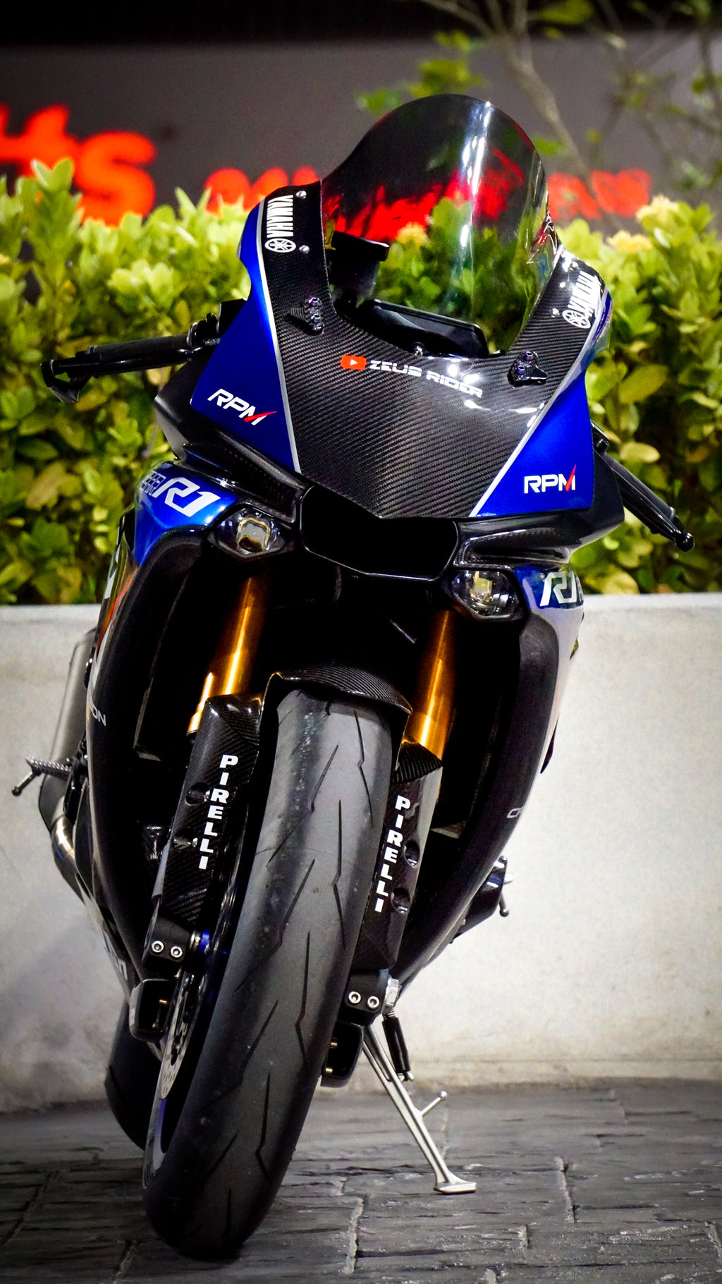 Yamaha R1 R1M Front Fairing Cowl in Carbon Fiber